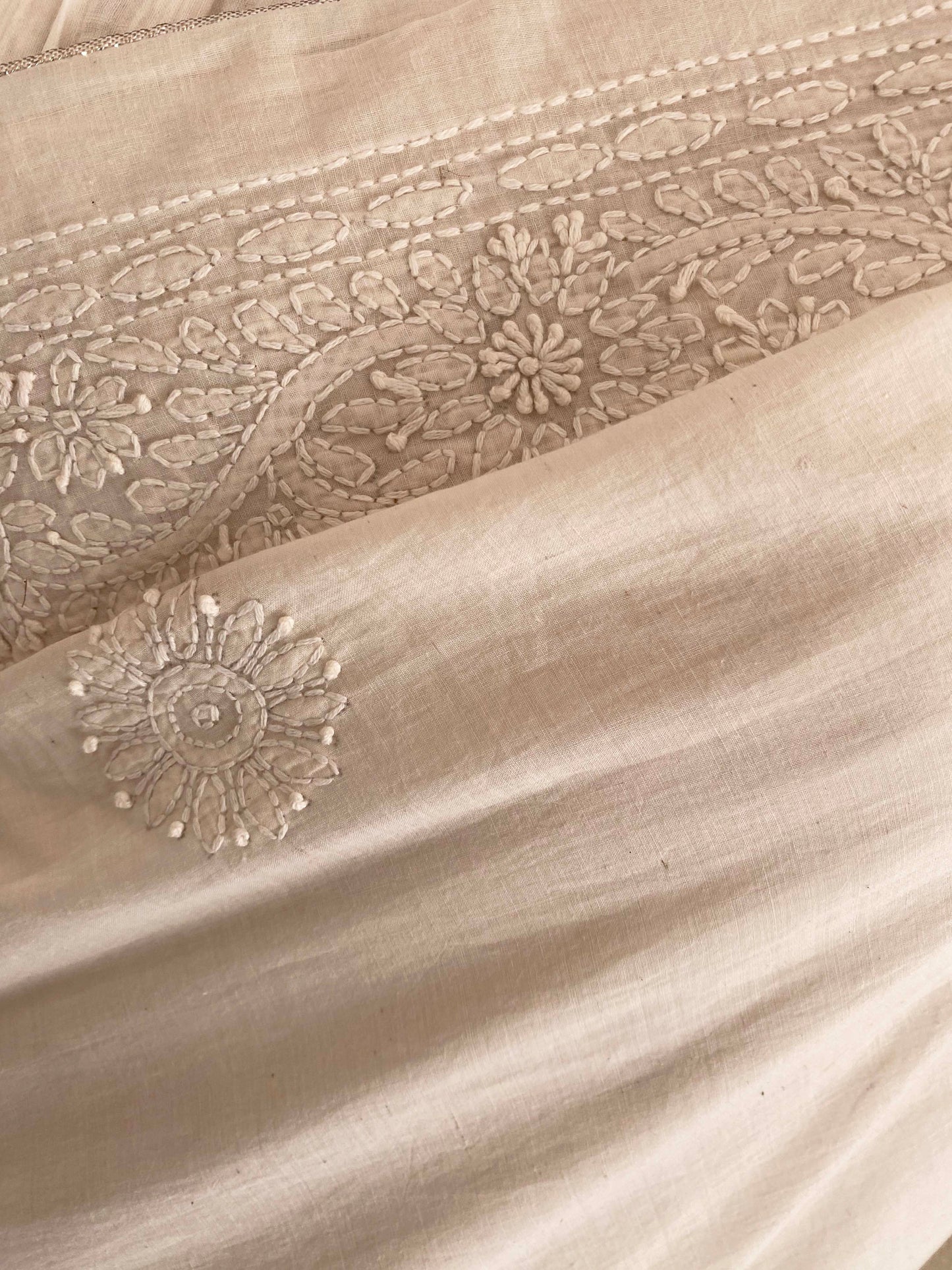 Kora Chikankari