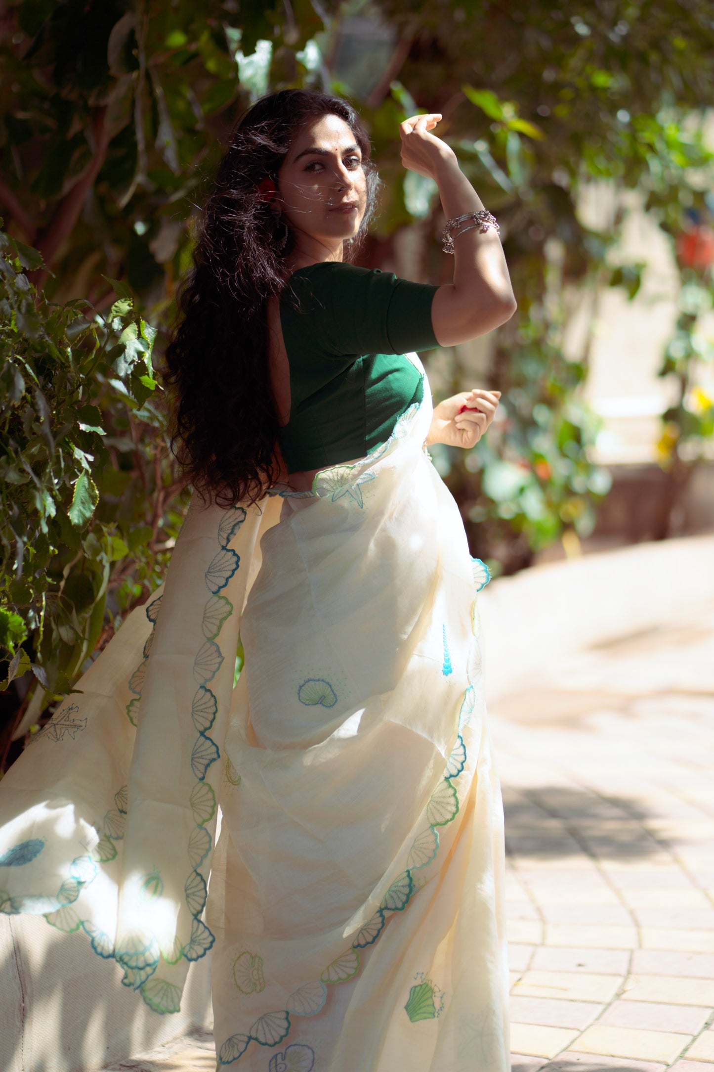 Jhinuk Chikankari Saree