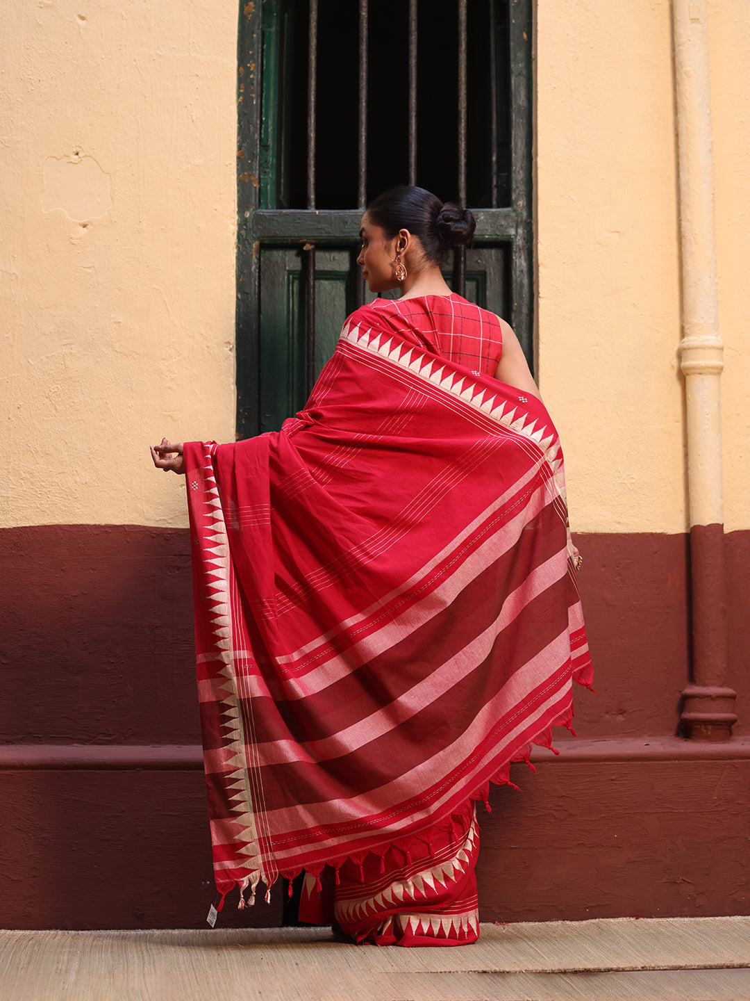 Aruna taant saree