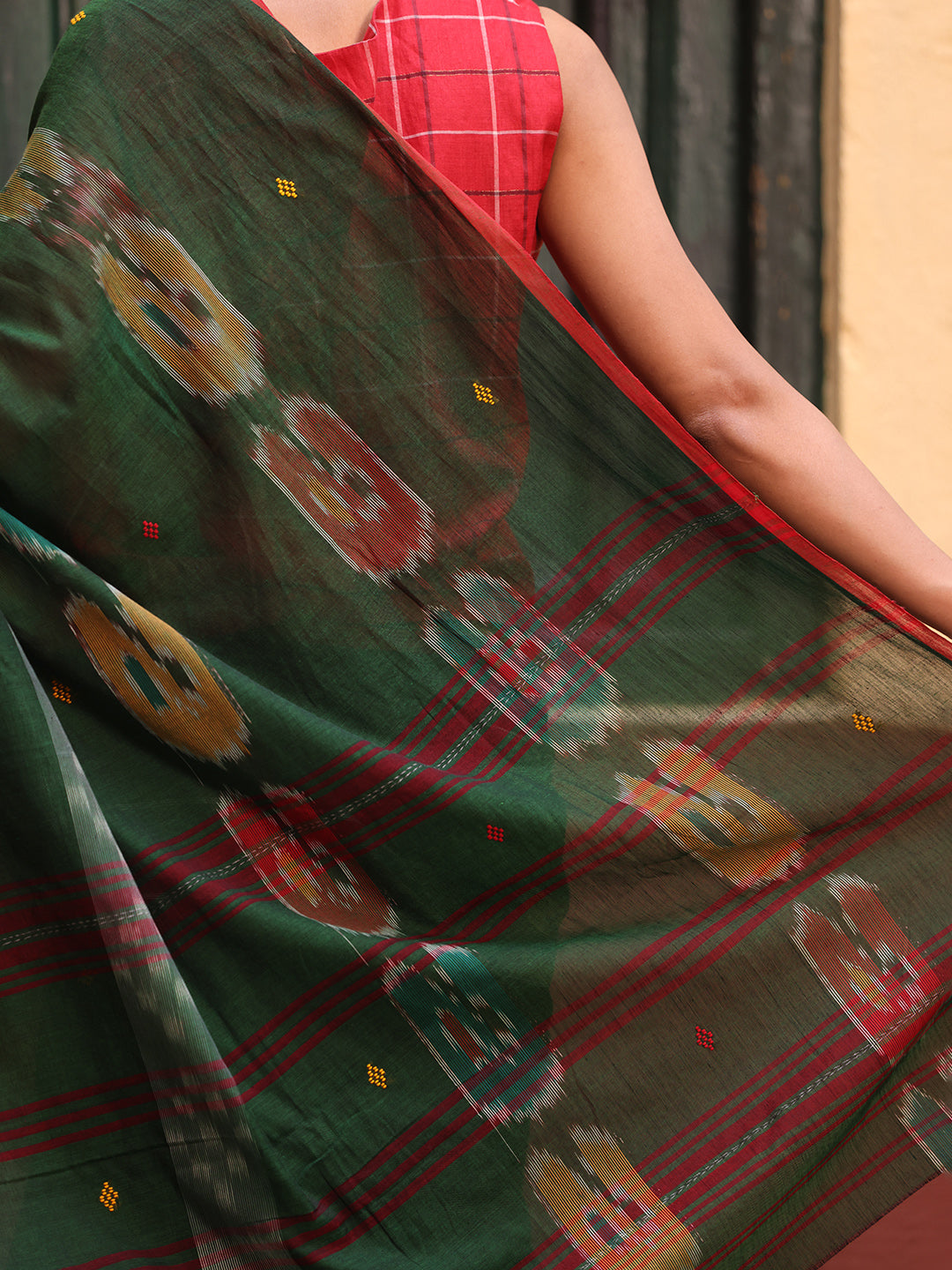 Aranya taant saree