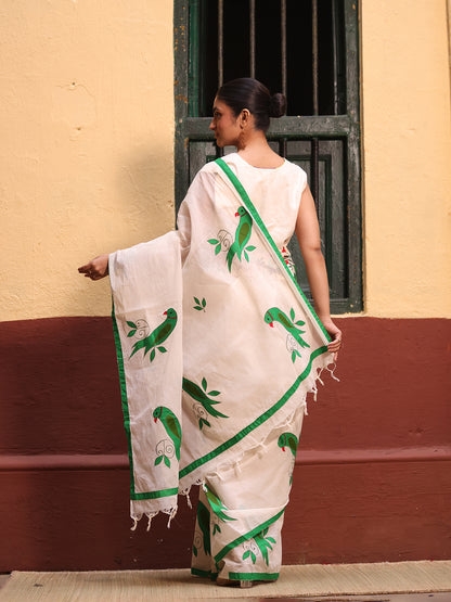 Tia Pakhi Applique Saree