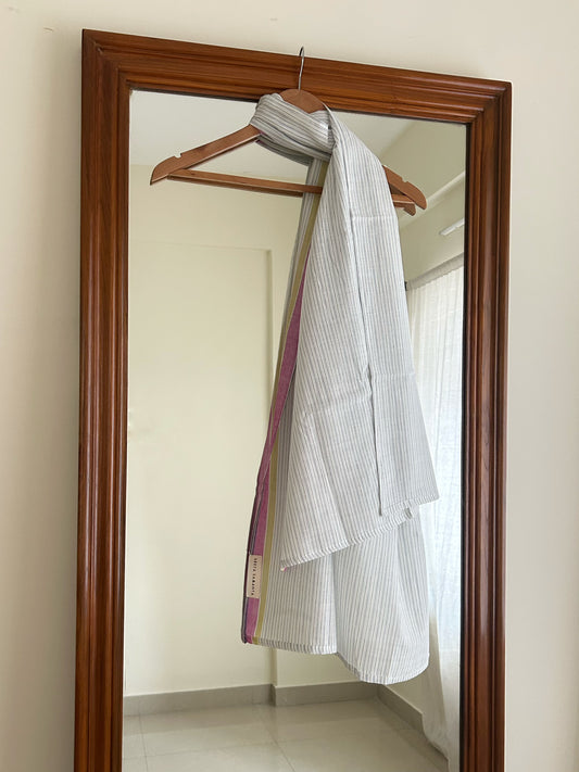 White stripe scarf