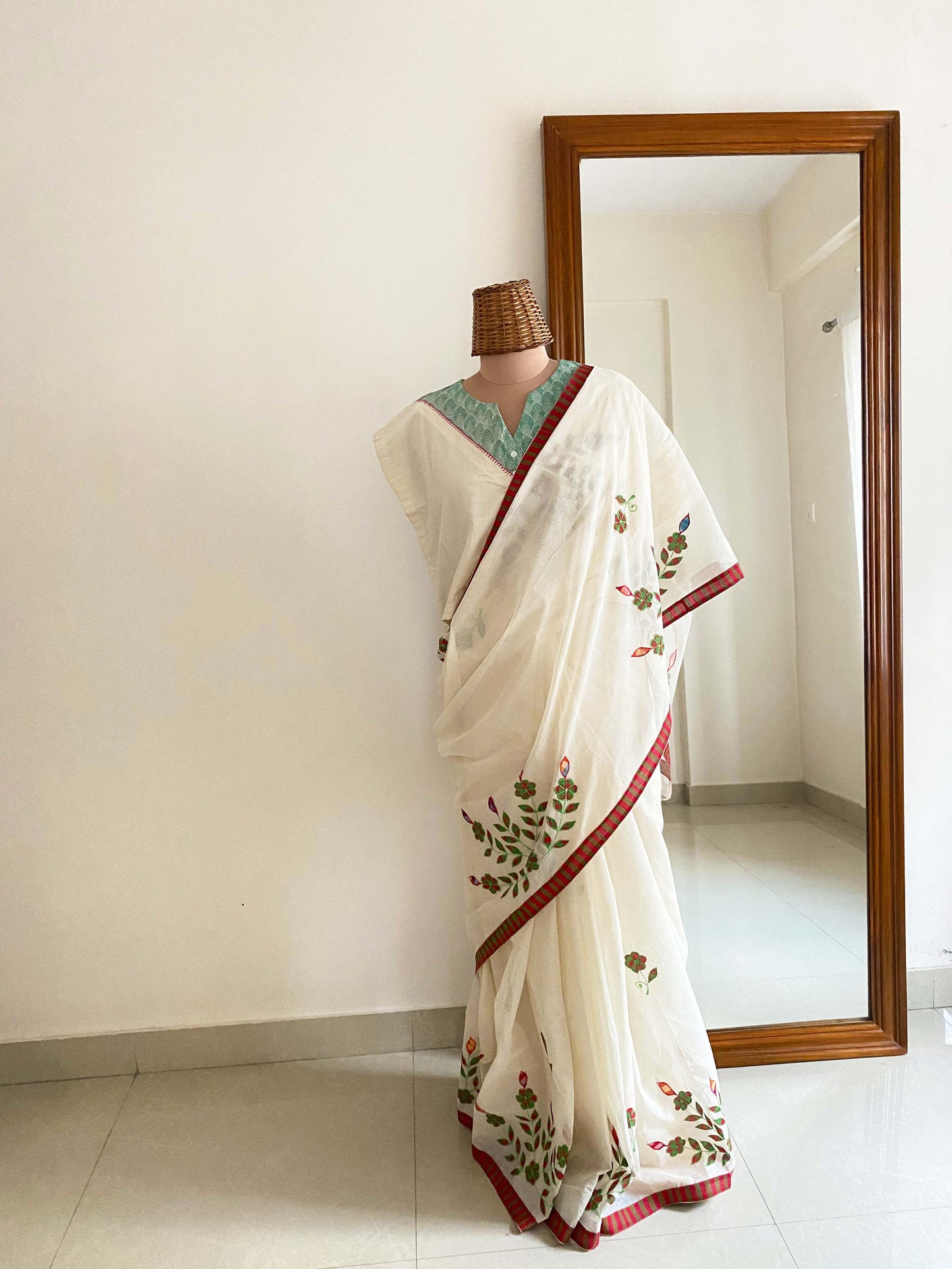 Jhini Applique saree