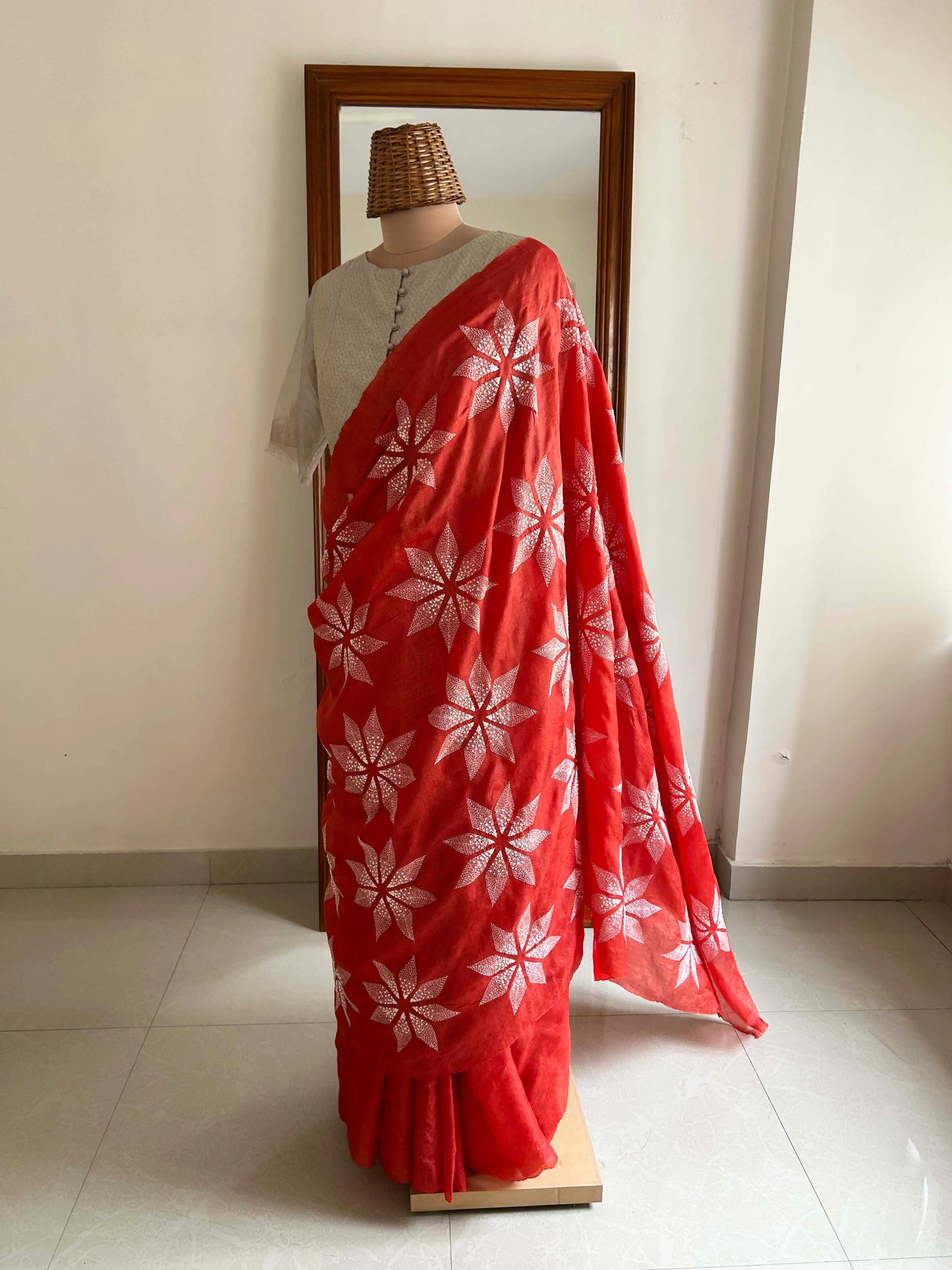 TARA SAREE