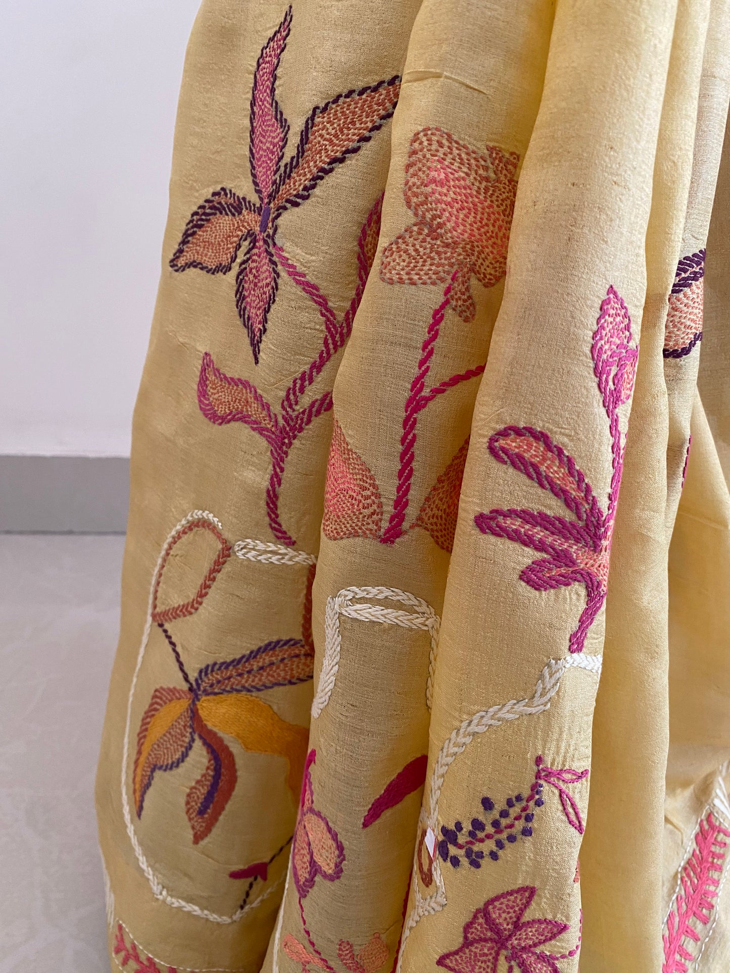 Vaso di fiori Kantha saree